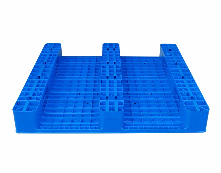 xs-1212 plastic pallet  behind